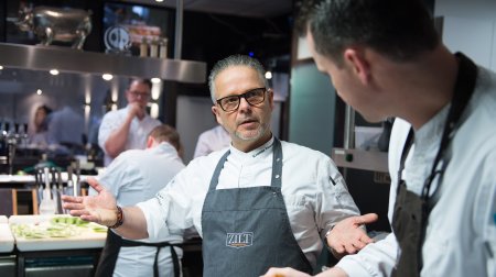 Edwin Vinke, eigenaar en chef-kok van het restaurant De Kromme Watergang