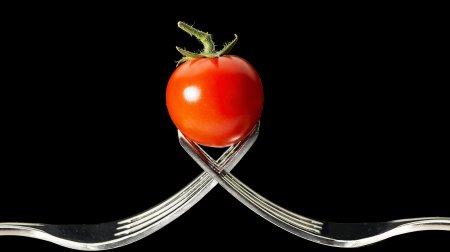 Tomatensaus is een grotere boosdoener voor aardewerk dan voor kunststof
